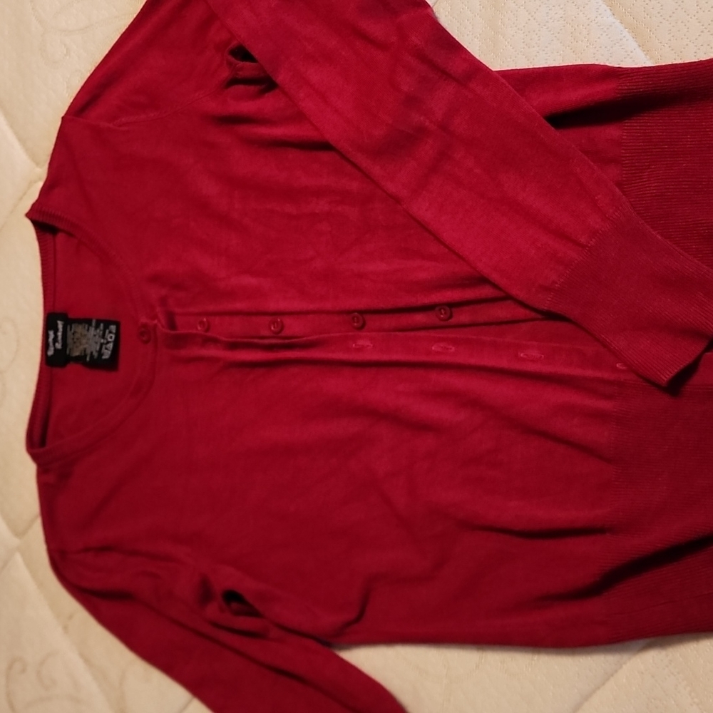 Hot Topic sweater